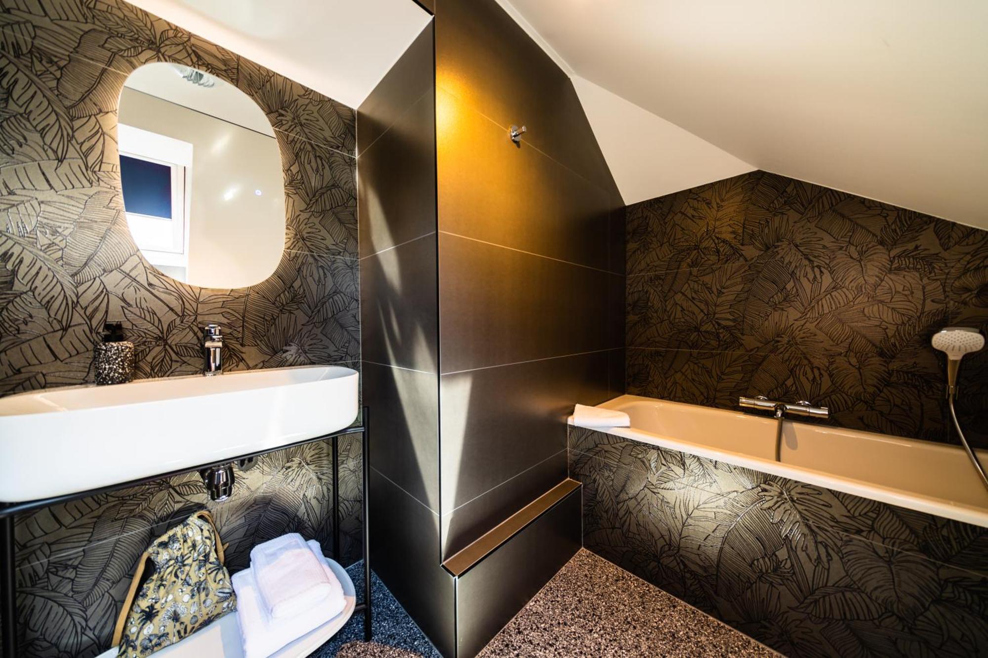 Triple Room,1322801467:JPEG